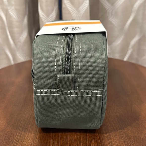 Timberland Men’s Canvas Weekend Travel Kit / Toiletry case - Picture 3 of 8